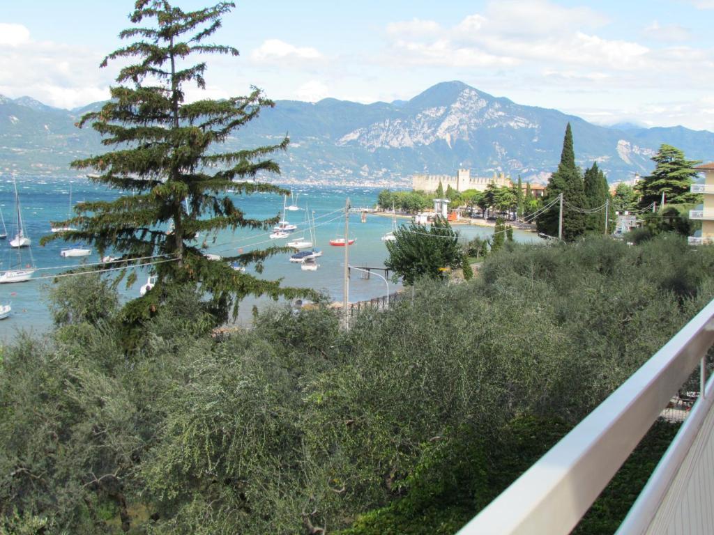 Hotel San Faustino トッリ・デル・ベーナコ エクステリア 写真