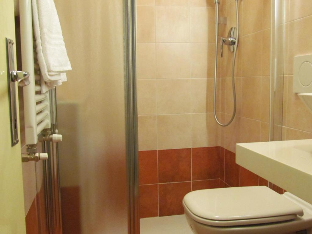 Hotel San Faustino トッリ・デル・ベーナコ 部屋 写真